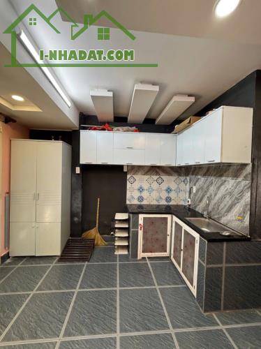 KHU VIP PHAN XÍCH LONG, 2 TẦNG KIÊN CỐ HOÀN CÔNG ĐỦ,  CHỈ 3.X TỶ TL - 3