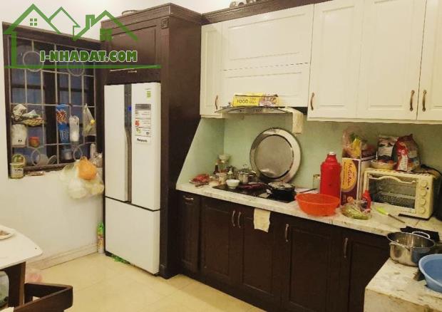 BÁN NHÀ TÂN MAI - TRƯƠNG ĐỊNH HOÀNG MAI, DUY NHẤT HIẾM 60M× 5T× 6x TỶ Ô TÔ SÁT PHỐ THOÁNG