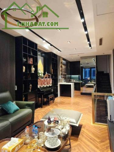 BÁN NHÀ HOÀNG QUỐC VIỆT, PHÂN LÔ, ÔTÔ TRÁNH, VỈA HÈ KINH DOANH, DT 52M2 GIÁ 17 TỶ 100
