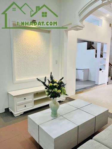 🏡 BÁN NHÀ ĐƯỜNG CHỢ KHÂM THIÊN - ĐỐNG ĐA - HÀ NỘI  💰 Giá bán: 20 tỷ 📏 Diện tích: 109m² - 1