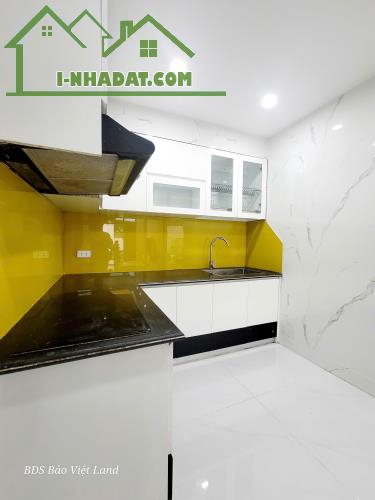Bán nhà 3 tầng sạch đẹp về ở luôn ngõ 109 Trại Lẻ - 1