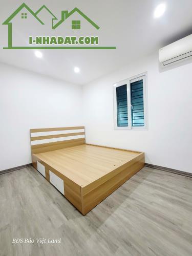 Bán nhà 3 tầng sạch đẹp về ở luôn ngõ 109 Trại Lẻ - 2