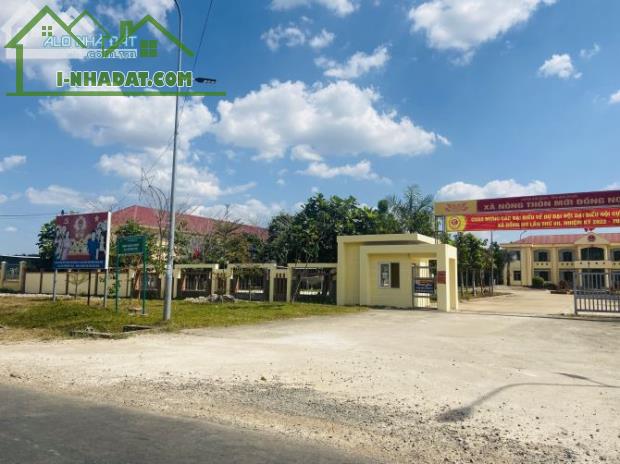 LỖ CHỨNG KHOÁN CẦN BÁN GẤP 1200M2 ĐẤT CÓ SẴN T.CƯ NẰM SÁT CHỢ, TRƯỜNG DÂN ĐÔNG. GIÁ 290TR - 1