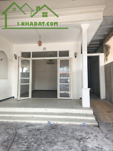 Bán nhà HXT Huỳnh Thị Mài ,Tân Hiệp ,Hóc Môn , DT150 m2 . Giá chỉ  4.8 tỷ (TL)