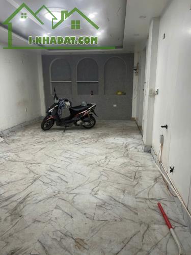 Cho thuê tầng 1 nhà mặt đường Lê Lợi , Ngô Quyền ( 2 chiều ) kinh doanh hàng sạch sẽ - 1