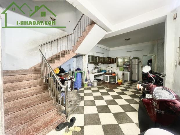 BÁN NHÀ 5 TẦNG MẶT TIỀN ĐƯỜNG SỐ - PHƯỜNG TÂN THÀNH - TÂN PHÚ . Dt 160M .. GIÁ 25 TỶ - 2