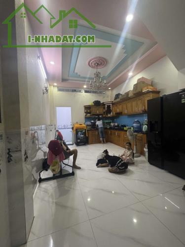 SÁT TÊN LỬA HẺM XE TẢI TRÁNH --71M2--4 TẦNG --GIÁ 5.2 TỶ (TL) - 4
