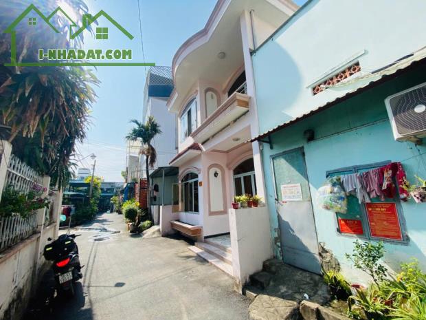 NHÀ 2 TẦNG HẺM XE HƠI, DT 100M², 5PN 3WC, HỒ BÁ PHẤN, PHƯỚC LONG A
