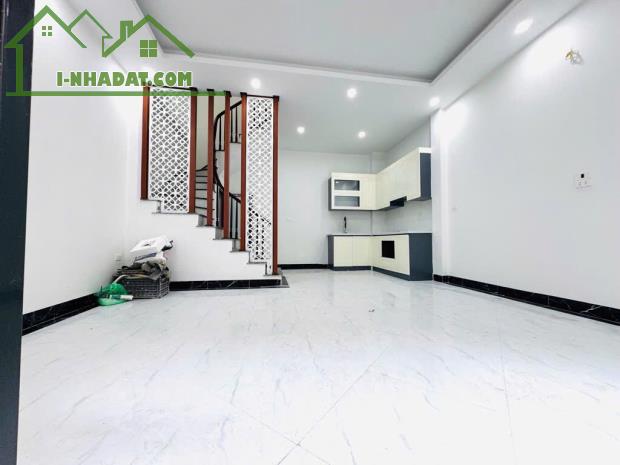 TRƯƠNG ĐỊNH-DT 50m x 6 TẦNG, CHỐT QUANH 7 TỶ-FULL NỘI-NỞ HẬU-HAI THOÁNG-GẦN Ô TÔ - 1