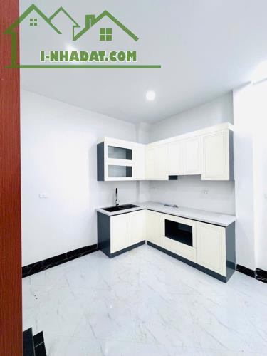 TRƯƠNG ĐỊNH-DT 50m x 6 TẦNG, CHỐT QUANH 7 TỶ-FULL NỘI-NỞ HẬU-HAI THOÁNG-GẦN Ô TÔ - 3