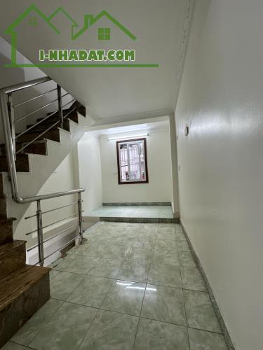 NHÀ MẶT NGÕ TRẦN KHÁT CHÂN – NGÕ THÔNG – KINH DOANH   20/25 m-3 tầng -3,18 tỷ   • Nhà nằm - 1