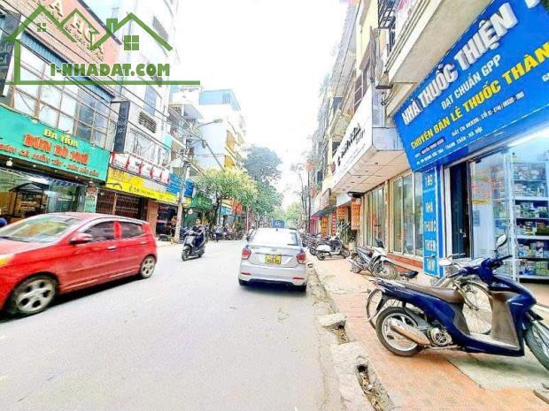 Bán mảnh đất 275m phố Hoàng Văn Thái mặt tiền 9m - Xây tòa building chất lượng