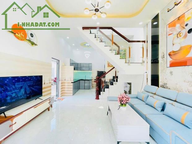 LÔ GÓC HAI MẶT TIỀN 7M - GIÁP QUANG TRUNG - GÒ VẤP - GIÁ 4.5 tỷ - 2