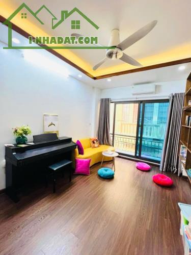Mặt ngõ minh khai cách phố 30m ngõ thông -DT 48m2x5T full nội thất