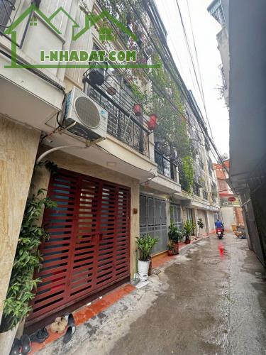 BÁN NHÀ NGỌC THUỴ, LONG BIÊN, 40M2, 5 TẦNG, Ô TÔ ĐỖ CỬA, VỊ TRÍ TRUNG TÂM, GIÁ HƠN 7 TỶ