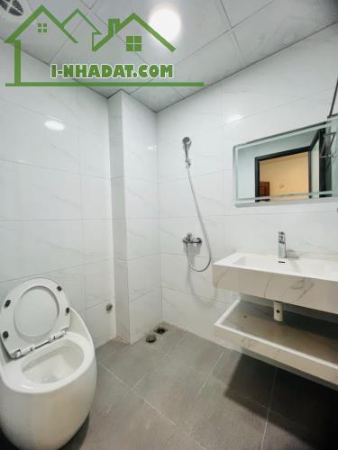 B.Á.N N.H.À LÔ GÓC - PHỐ LÊ QUANG ĐẠO- NAM TỪ LIÊM - 200M RA MẶT ĐƯỜNG LỚN - GIÁ CHỈ 6.9 T - 3