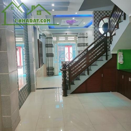 BÁN NHÀ -QUANG TRUNG P8 GÒ VẤP, XE HƠI , DT 56M2 (4.2mX13.5m)-  4TẦNG - 4PN KHÉP KÍN SÂN - 1