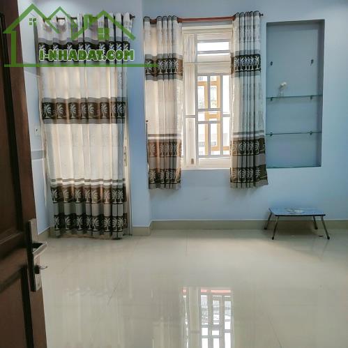 BÁN NHÀ -QUANG TRUNG P8 GÒ VẤP, XE HƠI , DT 56M2 (4.2mX13.5m)-  4TẦNG - 4PN KHÉP KÍN SÂN - 2