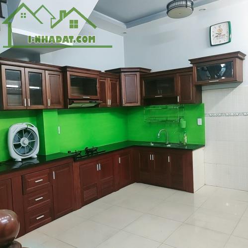 BÁN NHÀ -QUANG TRUNG P8 GÒ VẤP, XE HƠI , DT 56M2 (4.2mX13.5m)-  4TẦNG - 4PN KHÉP KÍN SÂN - 4