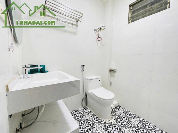 ĐƯỜNG LÁNG - MỘT NHÀ RA PHỐ - MẶT TIỀN RỘNG SỔ VUÔNG - CHÍNH CHỦ CẦN BÁN - 85M² NHỈNH 9 TỈ - 5