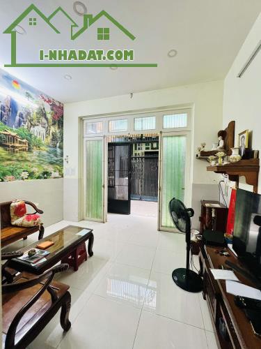 SIÊU HIẾM – NHÀ KHU VIP HỌ LÊ, TÂN PHÚ – 2 TẦNG – CÁCH MẶT TIỀN 10M – GIÁ CHỈ 4 TỶ(TL) - 2