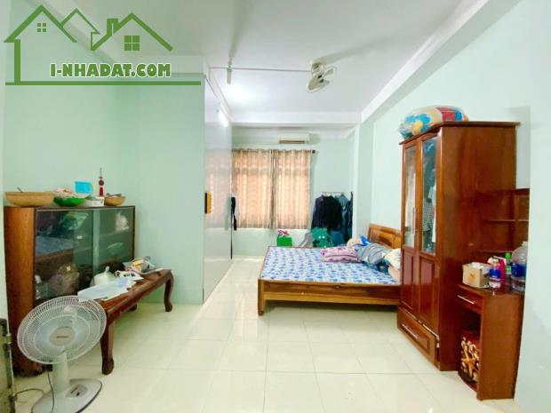 NHÀ BÁN HẺM LẠC LONG QUÂN, P.14, Q.TÂN BÌNH. 84M2 - NGANG KHỦNG - CHỈ 12 TỶ - 2