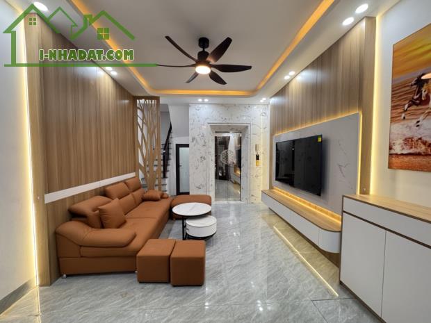 BÁN NHÀ LÔ GÓC 2 MẶT THOÁNG – THANG MÁY – FULL NỘI THẤT – TRẦN KHÁT CHÂN – GIÁ 8.65 TỶ - 1