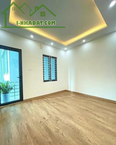 Thượng Thanh - LONG BIÊN - NHÀ XÂY MỚI CẦN TÌM CHỦ - NGÕ NÔNG - THÔNG TỨ TUNG - 1