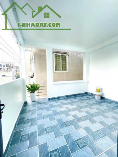 Thượng Thanh - LONG BIÊN - NHÀ XÂY MỚI CẦN TÌM CHỦ - NGÕ NÔNG - THÔNG TỨ TUNG
