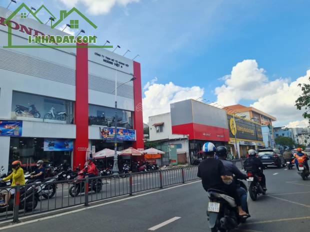 Bán nhà mặt tiền kinh doanh Dương Bá Trạc, Quận 8, 3 tầng BTCT, giá nhỉnh 13 tỷ - 1