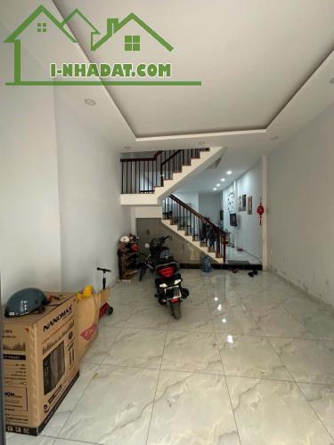 BÁN NHÀ 1/ BÌNH TÂN SÁT HƯƠNG LỘ 2 - HẺM XE HƠI - 2 TẦNG 3PN MỚI - 53M2 CHỈ 4.1 TỶ TL - 2