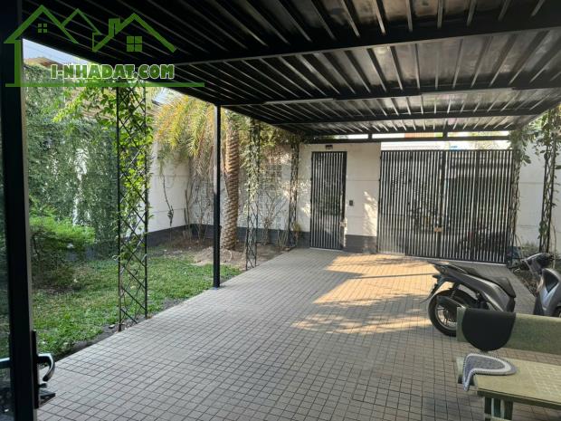 BIỆT THỰ SIÊU ĐẸP MẶT TIỀN ĐƯỜNG HIỆP THÀNH 06, QUẬN 12 GIÁ CỰC TỐT - 1