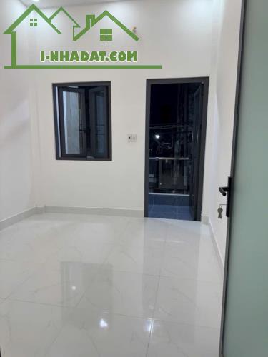 🥰🥰PHƯỜNG 10 - TÂN BÌNH - DT GẦN 50M2 - DÀNH CHO GD NHỎ HOẶC BA MẸ M.UA N.HÀ CHO CON ĐI - 1