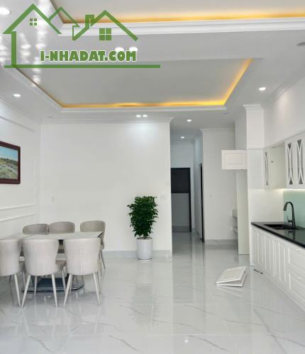 Bán nhà 2 tầng Tân Cổ Điển Full nội thất Kiệt ôtô 112 Thích Thịnh Khiết, Thủy Xuân, TP Huế - 3