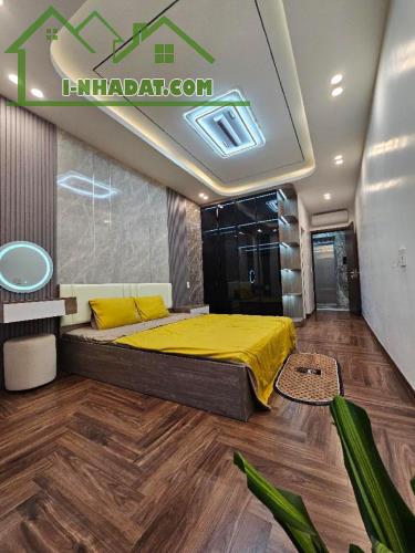 Bán nhà đẹp phố Nguyễn Sơn,sát phố,ngõ thông ba gác phóng vù vù,diện tích 40m2,nhỉnh 12 tỷ - 4