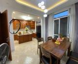 NHÀ ĐẸP PHỐ THÁI THỊNH - ĐỐNG ĐA - 39M2 - 5 TẦNG - MẶT TIỀN RỘNG - VỊ TRÍ NHIỀU TIỆN ÍCH -