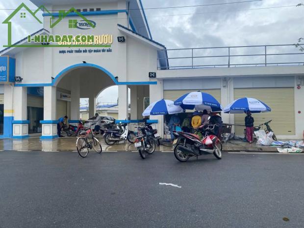 BÁN LÔ ĐẤT CHỢ HÀNG RƯỢU - ĐỐI DIỆN DÃY KIỐT, VỊ TRÍ ĐẸP KINH DOANH TỐT