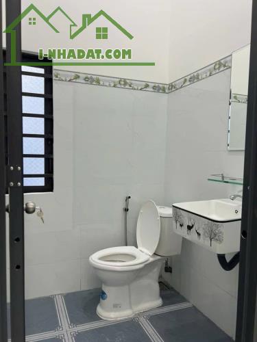 Chính Chủ bán nhà cấp 4 ( 4PN - 4WC ) - Gần Vòng Xoay An Lạc Giá 785 Triệu ! - 5