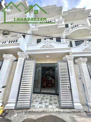 Bán Nhà 2 lầu sổ Hồng Riêng ngay gần ngã tư Vũng Tàu , phường Long Bình Tân Biên Hoà