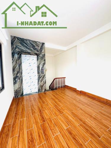 Bán Gấp Nhà 6 Tầng Tại  Nguyễn Văn Cừ Long Biên Không Gian Rộng Vị Trí Đẹp | 9,25Tỷ - 4