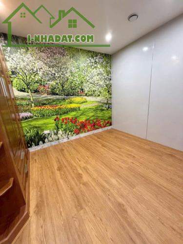 BÁN CĂN HỘ TẬP THỂ QUÂN ĐỘI NGÕ 120 HOÀNG QUỐC VIỆT - DT: 49.4M SỔ/75M SỬ DỤNG, GIÁ 4.65 T