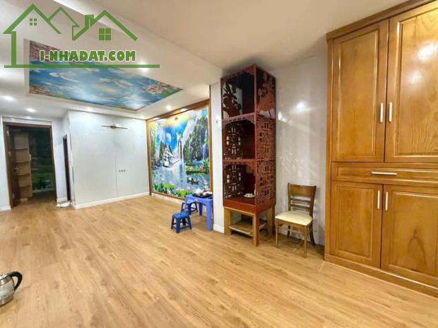 BÁN CĂN HỘ TẬP THỂ QUÂN ĐỘI NGÕ 120 HOÀNG QUỐC VIỆT - DT: 49.4M SỔ/75M SỬ DỤNG, GIÁ 4.65 T - 2