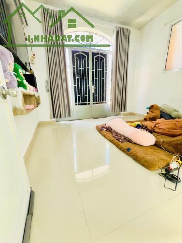 Bán Nhà hẻm 152 Hung Phú, khu VIP P8 Q8 - 3