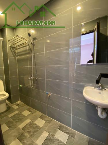 Bán rẻ như cho nhà Khương Đình Thanh Xuân ngõ to gần phố dân xây kiên cố 4T 48m2 MT 5,3m - 4