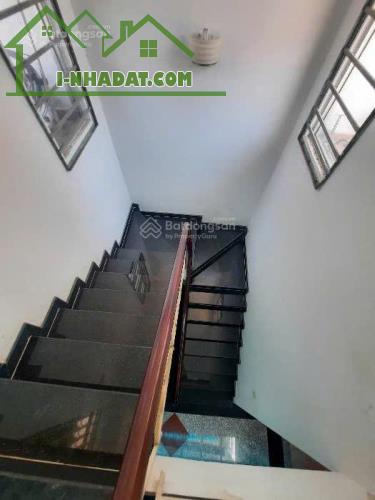 Nhà bán khu dân cư Trung Sơn giáp Him Lam Q.7, 100m2  ngang 5m, 4 tầng, 5pn, giá nhỉnh 17 - 4