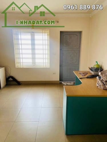 BÁN NHÀ QUÁN SỨ - QUẬN HOÀN KIẾM - NHÀ DÂN XÂY - NGÕ SẠCH ĐẸP - AN SINH ĐỈNH - DT:42MX5T - - 3