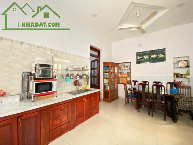 CẦN nhà trung tâm Quận BÁN 4 diện tích 342m giá nhỉnh 26,x tỷ