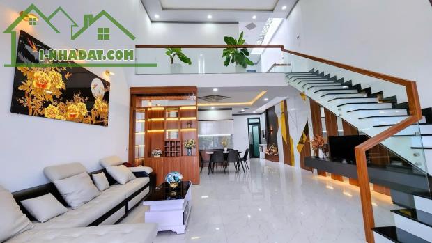 Nhà mê lửng 6x18m full nội thất đường K Cuebua cách trung tâm 4km - 5