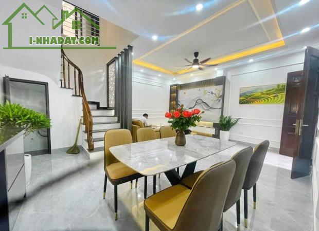 Nhà đẹp, oto đỗ cửa, thoáng trước sau, Tô Hiệu, Hà Đông, 35m2, 5T, nhỉnh 8 tỷ. - 2
