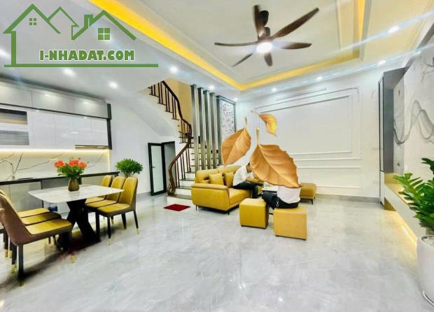 Nhà đẹp, oto đỗ cửa, thoáng trước sau, Tô Hiệu, Hà Đông, 35m2, 5T, nhỉnh 8 tỷ. - 3